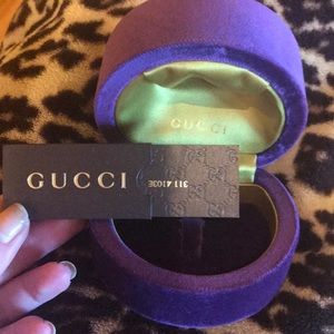 Gucci brand new jewelry box with certificates